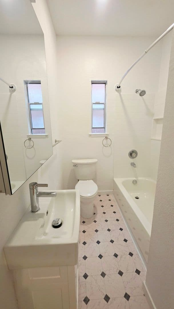 San Francisco Apartment: 275-281  27th Avenue