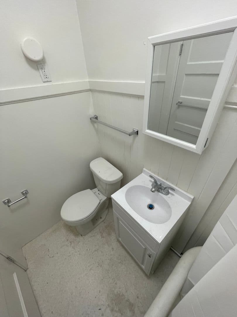 San Francisco Apartment: 179 Oak Street / 72 Lily Street