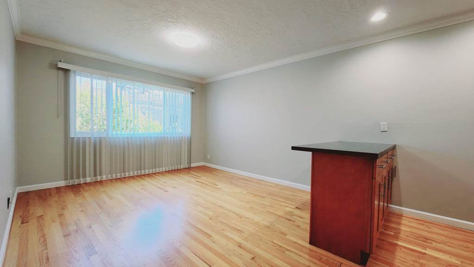 San Francisco Apartment: 1700 Waller Street
