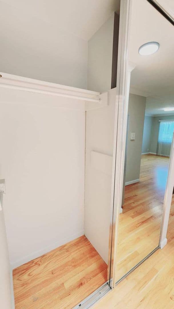 San Francisco Apartment: 1700 Waller Street
