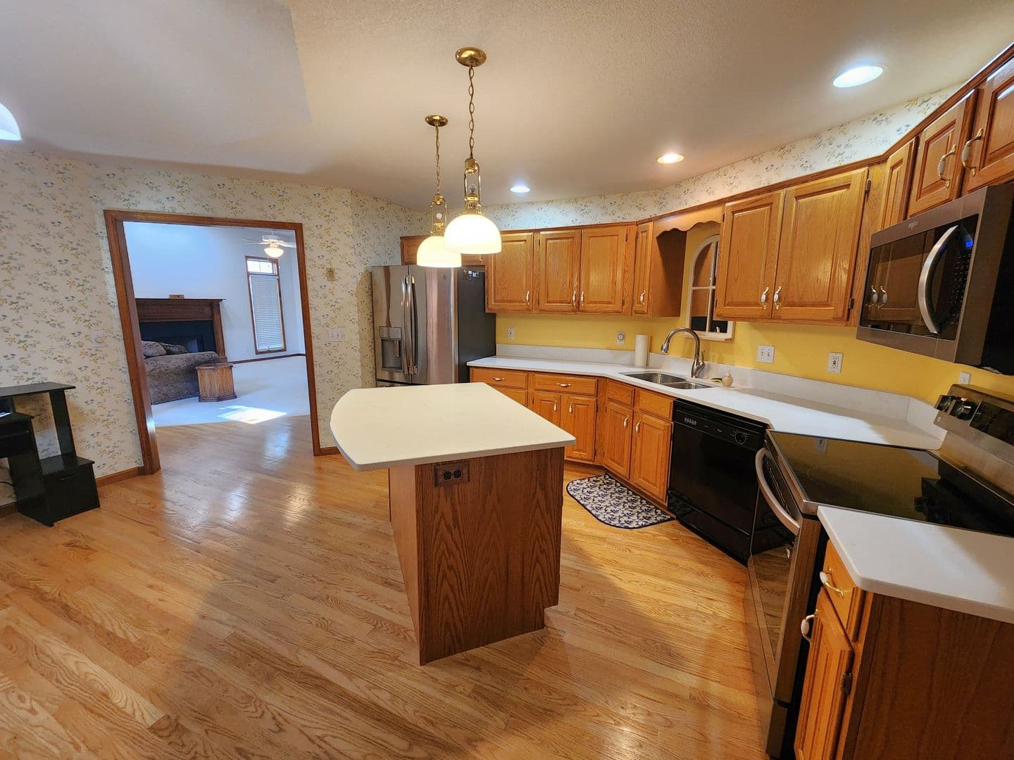 Topeka House: 3612 SW Ashworth Ct.