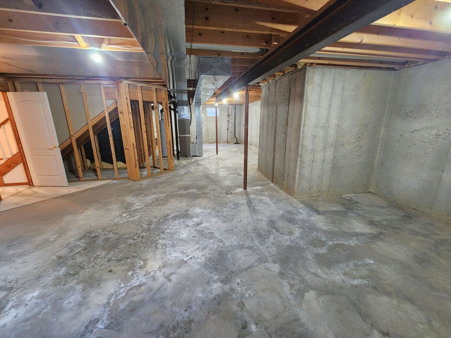Topeka House: 3612 SW Ashworth Ct.