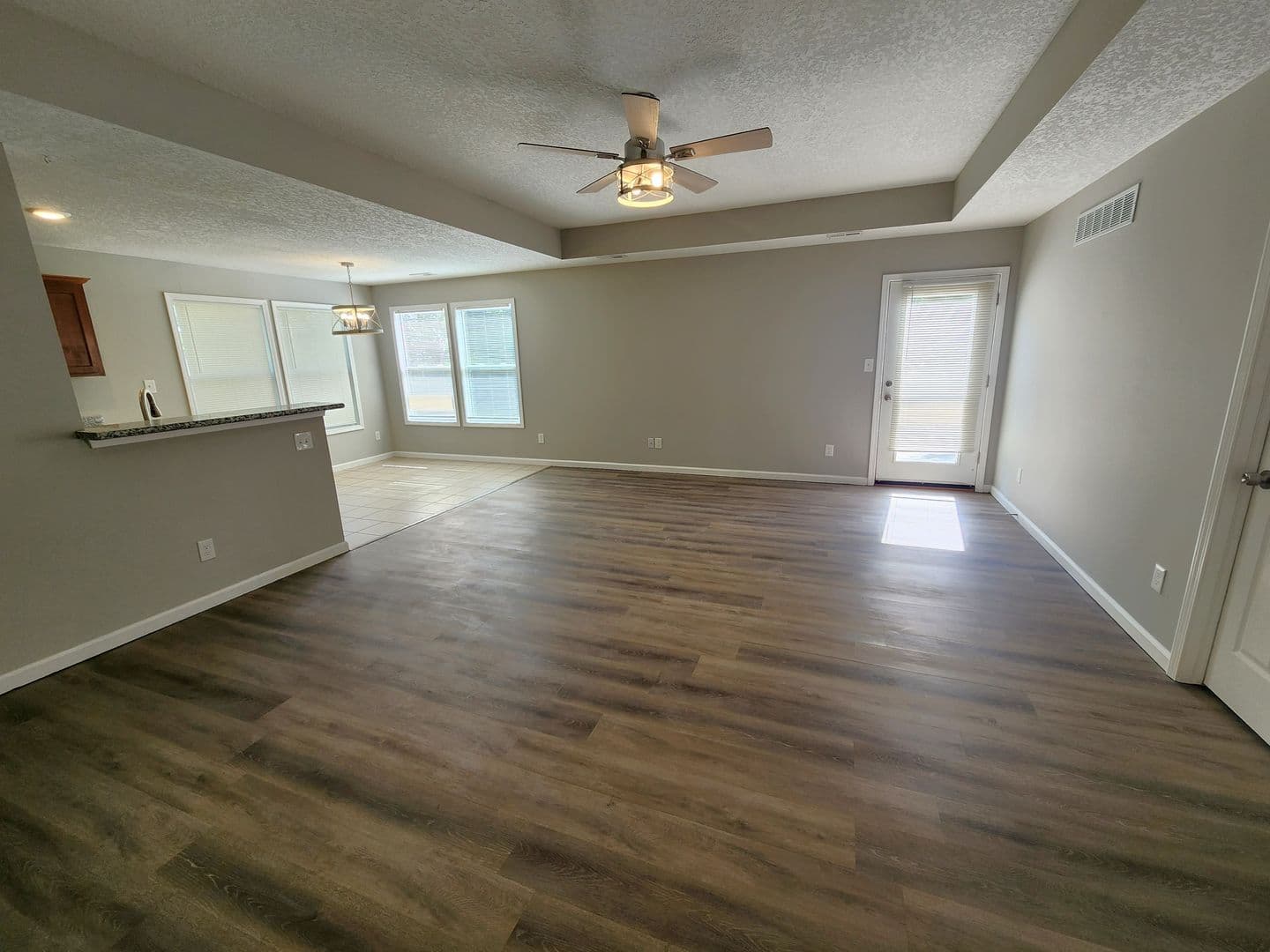 Topeka House: 7110 SW Greenview Dr.