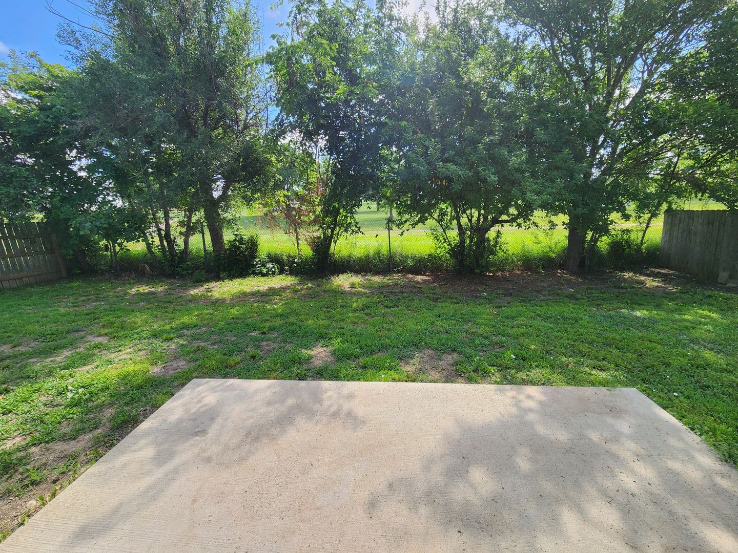 Topeka House: 7110 SW Greenview Dr.