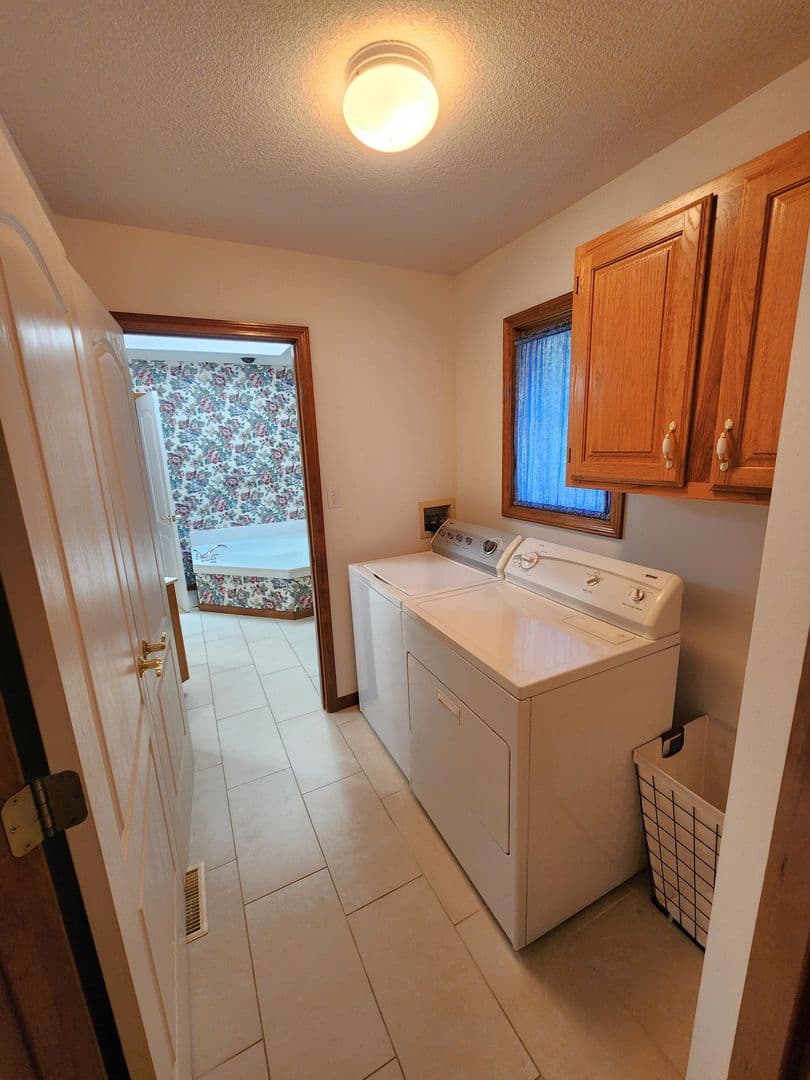 Topeka House: 3612 SW Ashworth Ct.