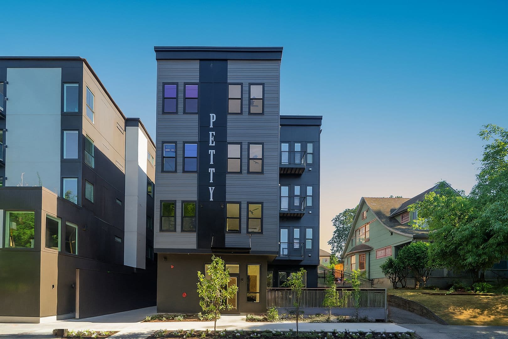 Portland Apartment: 2260 NW Pettygrove St.