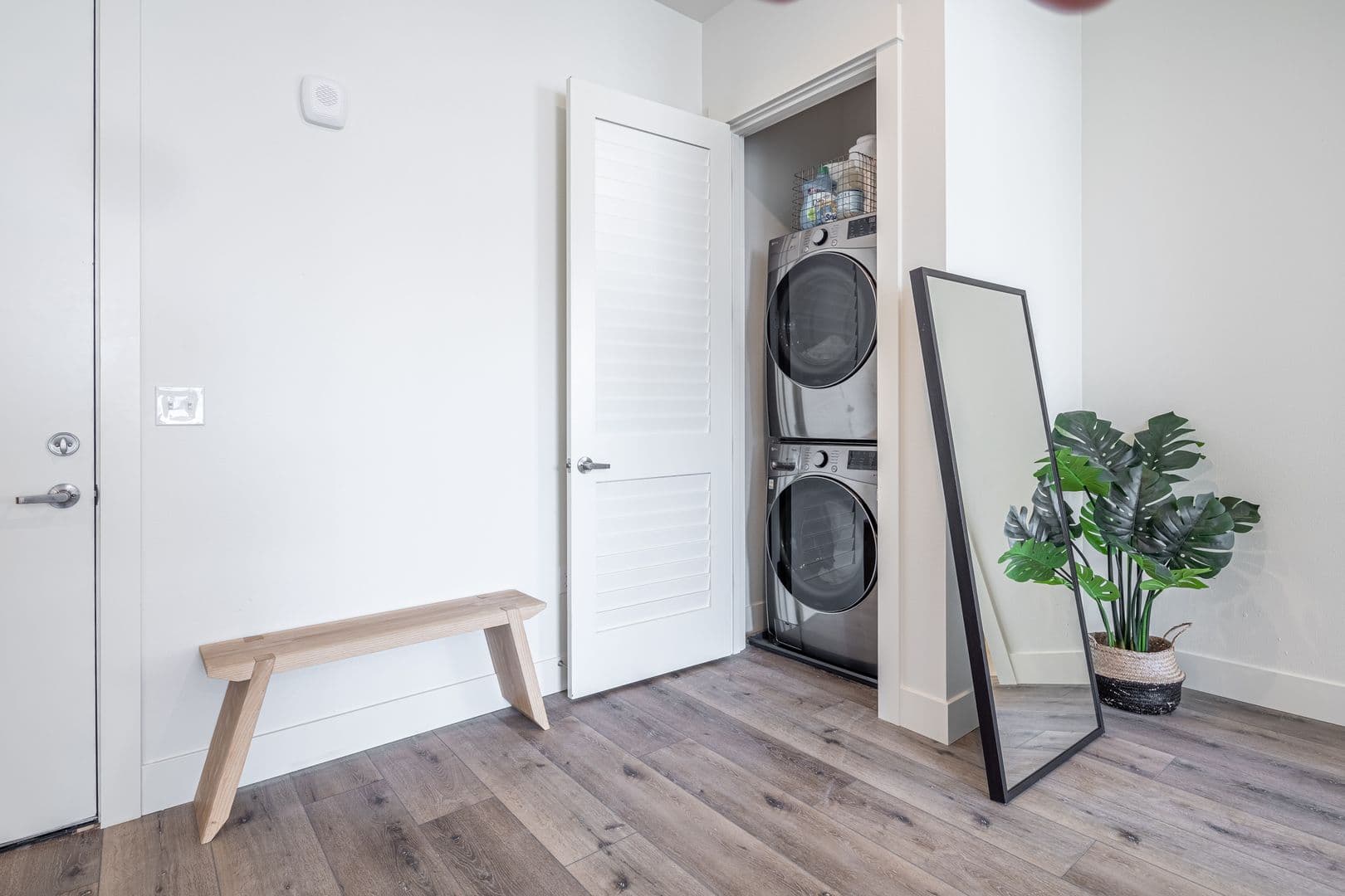 Vancouver Apartment: 1655 C St.