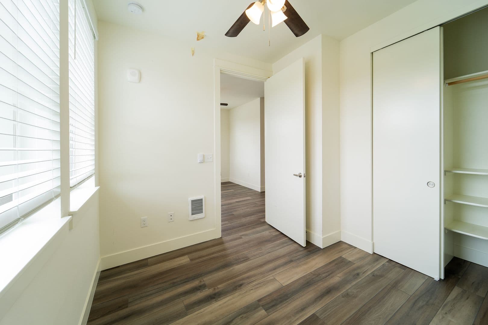 Portland Apartment: 11 SE 57th Ave