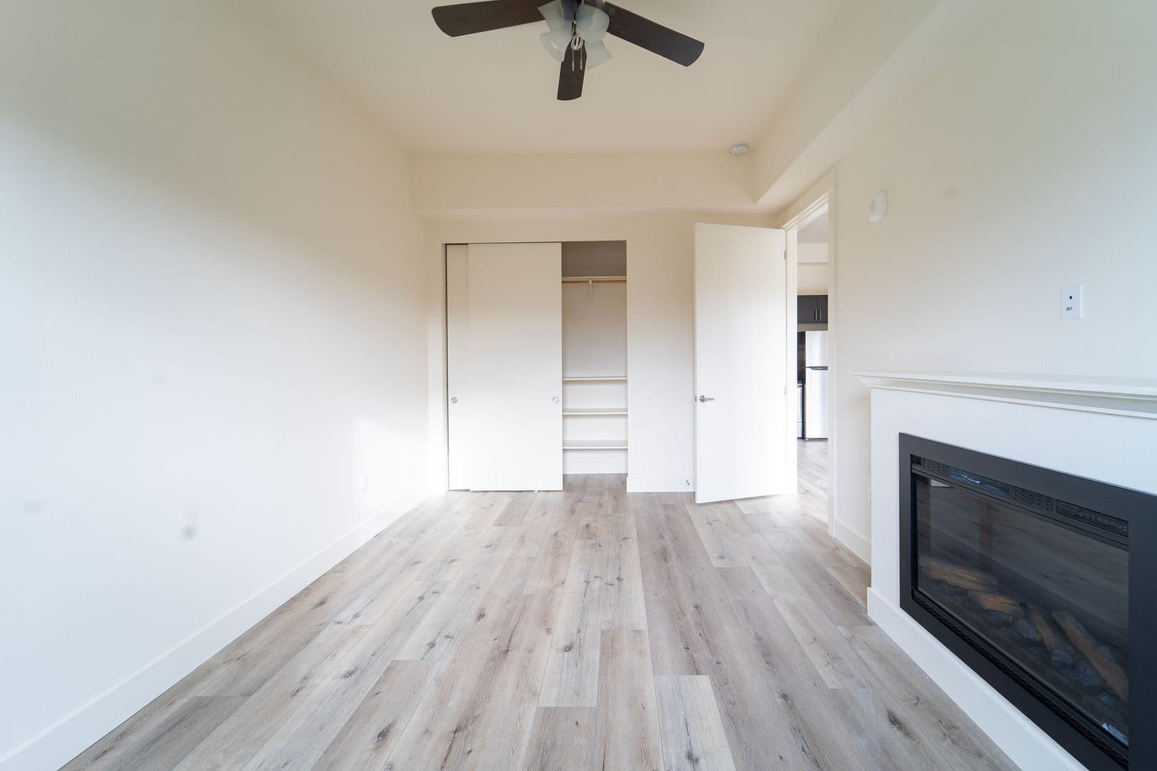 Portland Apartment: 7980-7990 SW Capitol Hill Rd