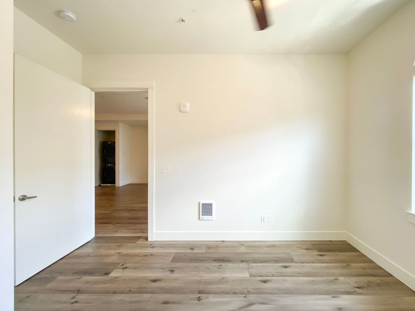 Vancouver Apartment: 1660 D St.
