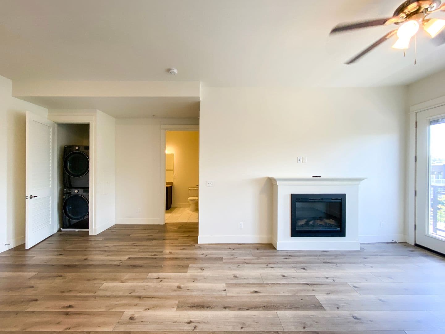 Vancouver Apartment: 1655 C St.