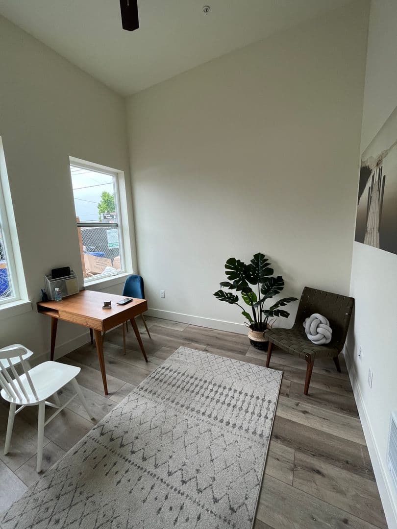 Portland Apartment: 5980-5960 E Burnside St.