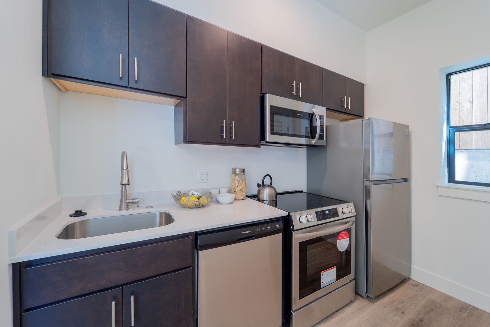 Portland Apartment: 2260 NW Pettygrove St.