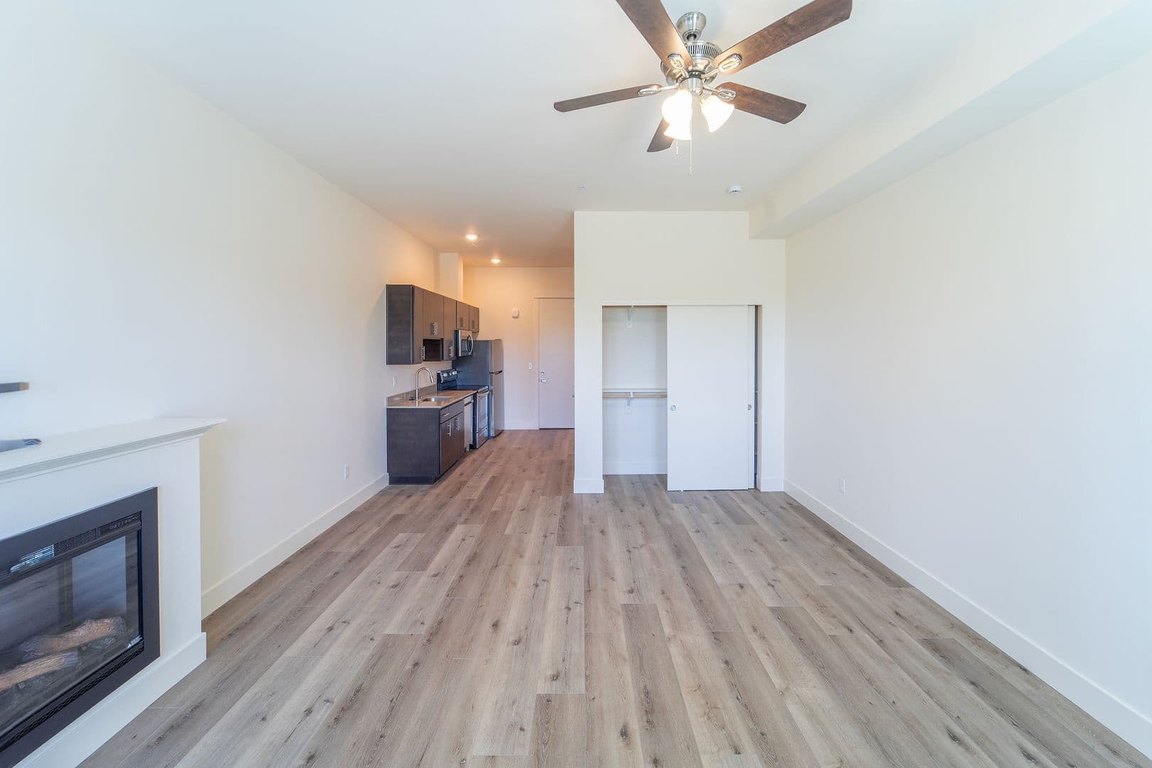 Portland Apartment: 7980-7990 SW Capitol Hill Rd