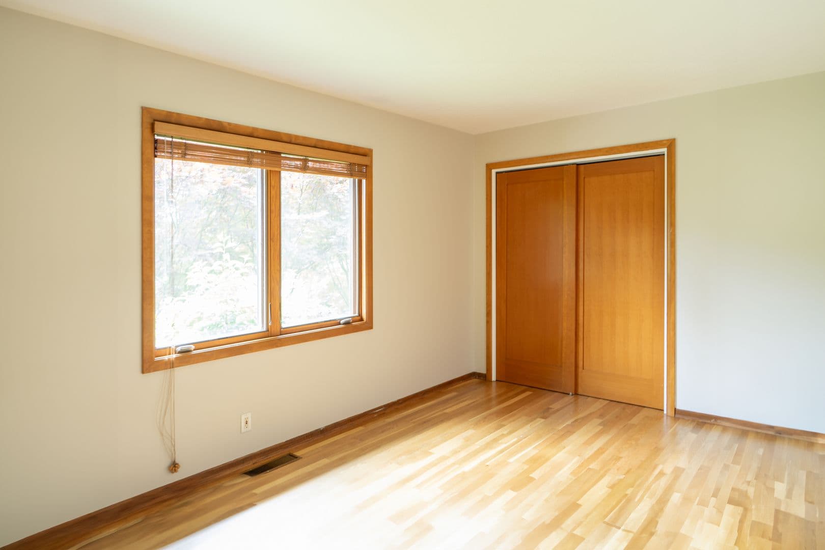 Portland House: 7725 SW Miner Way