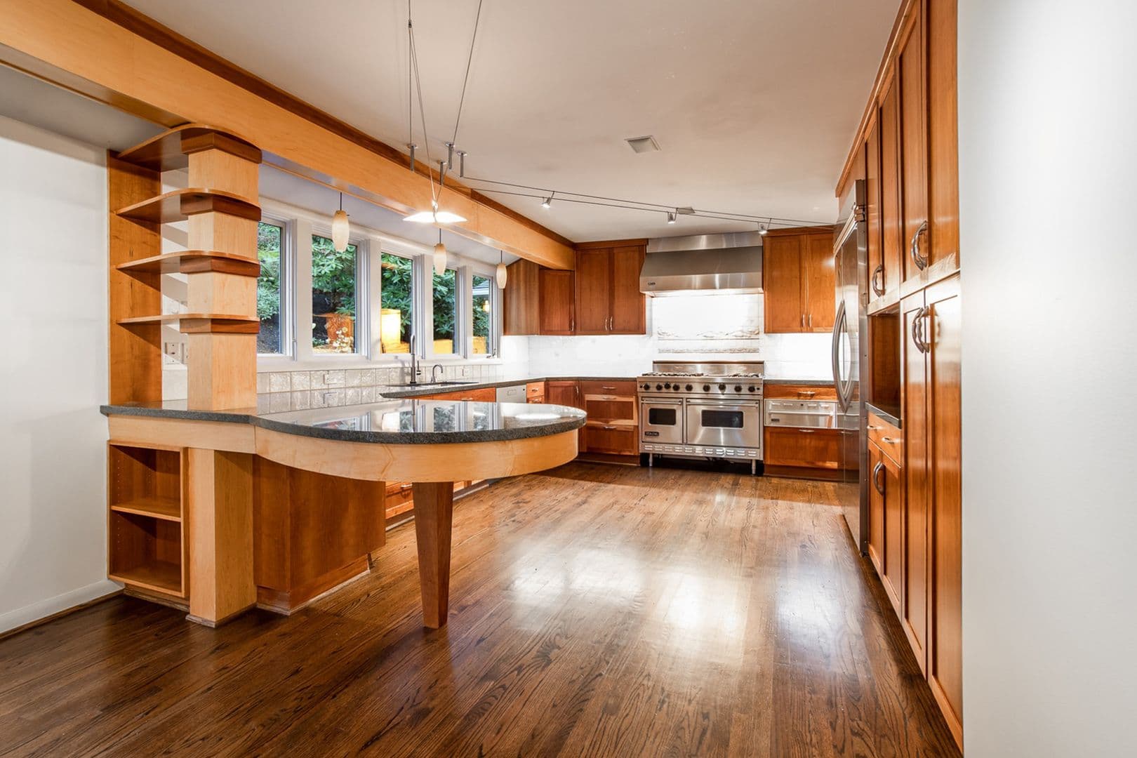 Portland House: 2980 SW Montgomery Drive