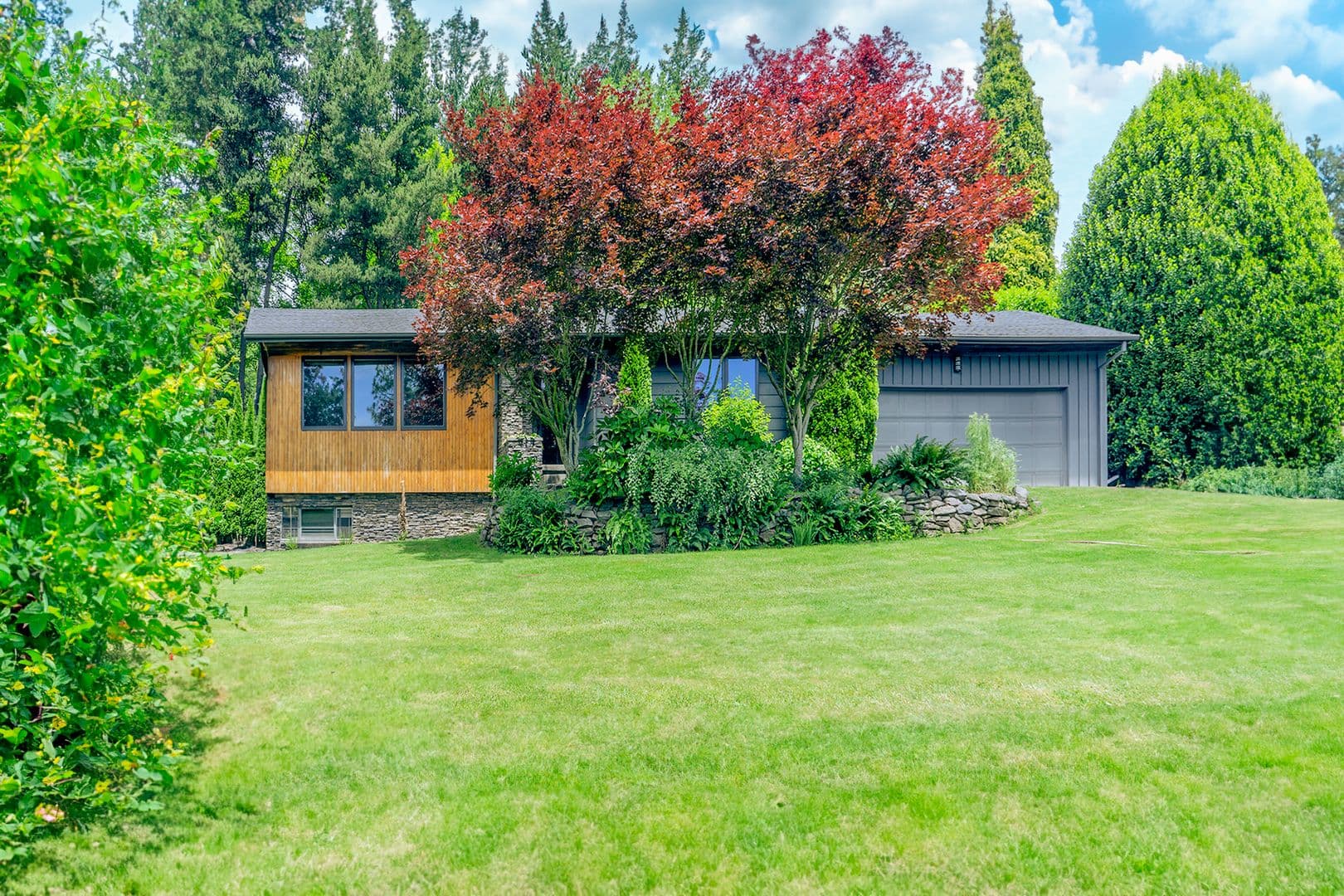 Portland House: 7725 SW Miner Way
