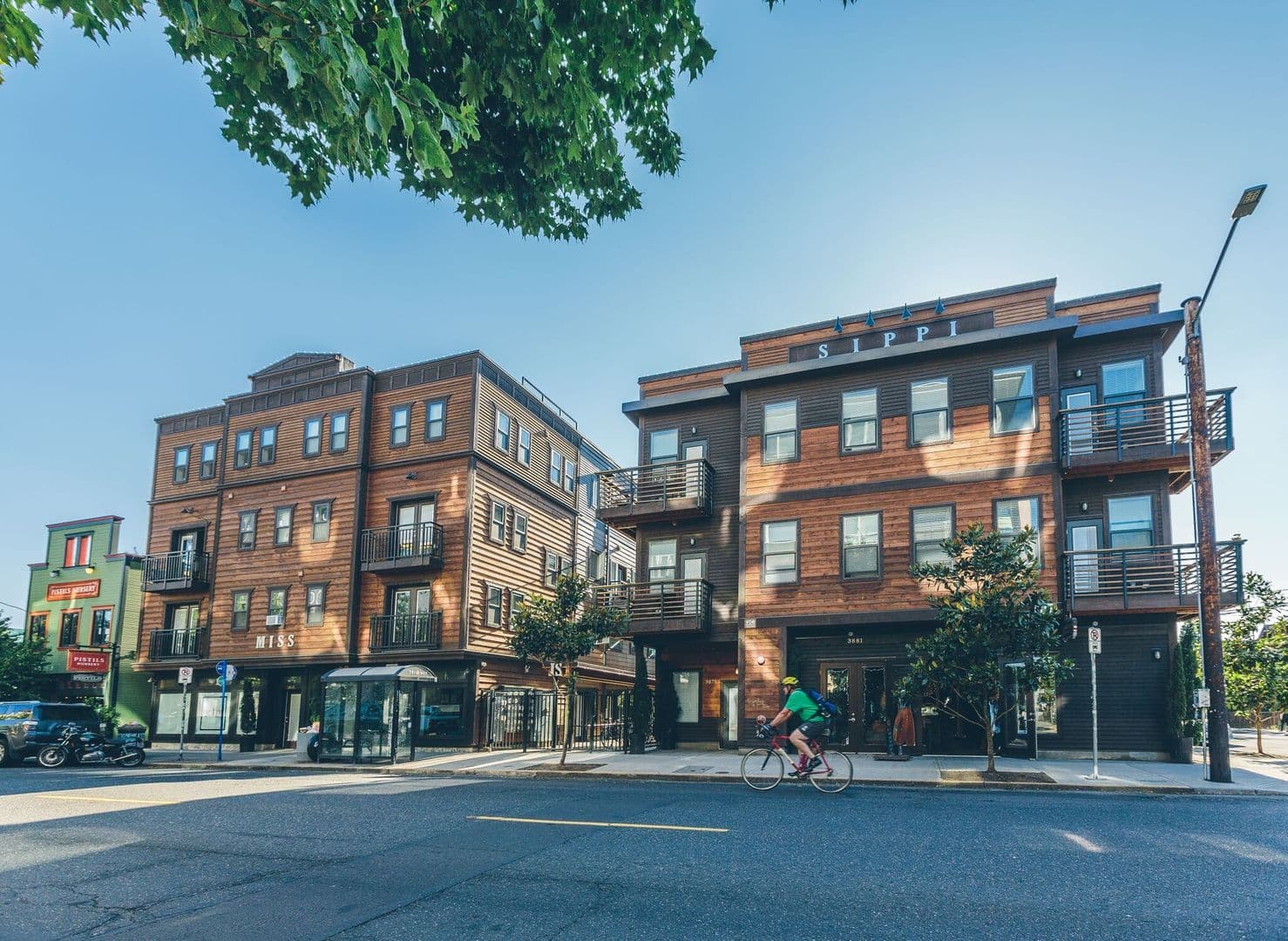 Portland Apartment: 3855 N Mississippi Avenue