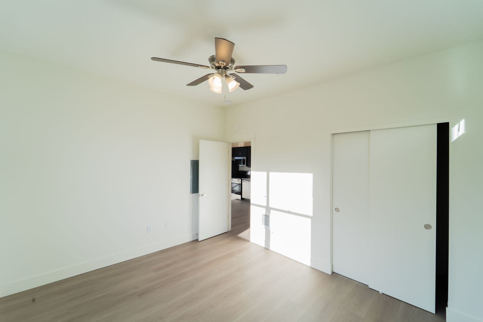 Milwaukie Apartment: 1600 SE Lava Dr.