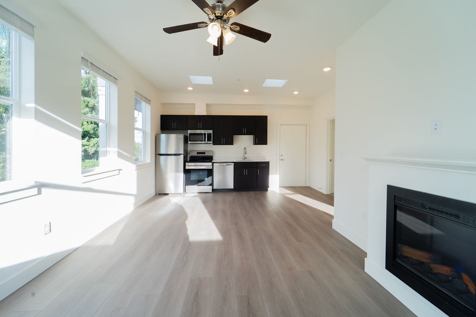 Milwaukie Apartment: 1600 SE Lava Dr.