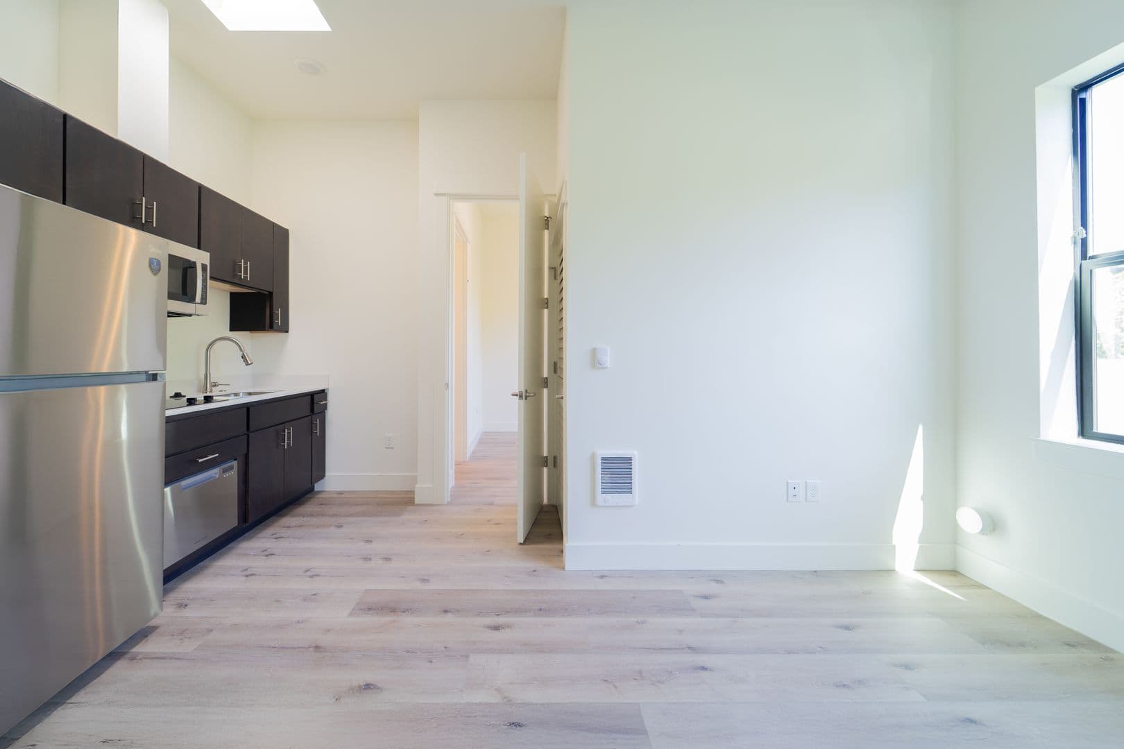 Portland Apartment: 2260 NW Pettygrove St.