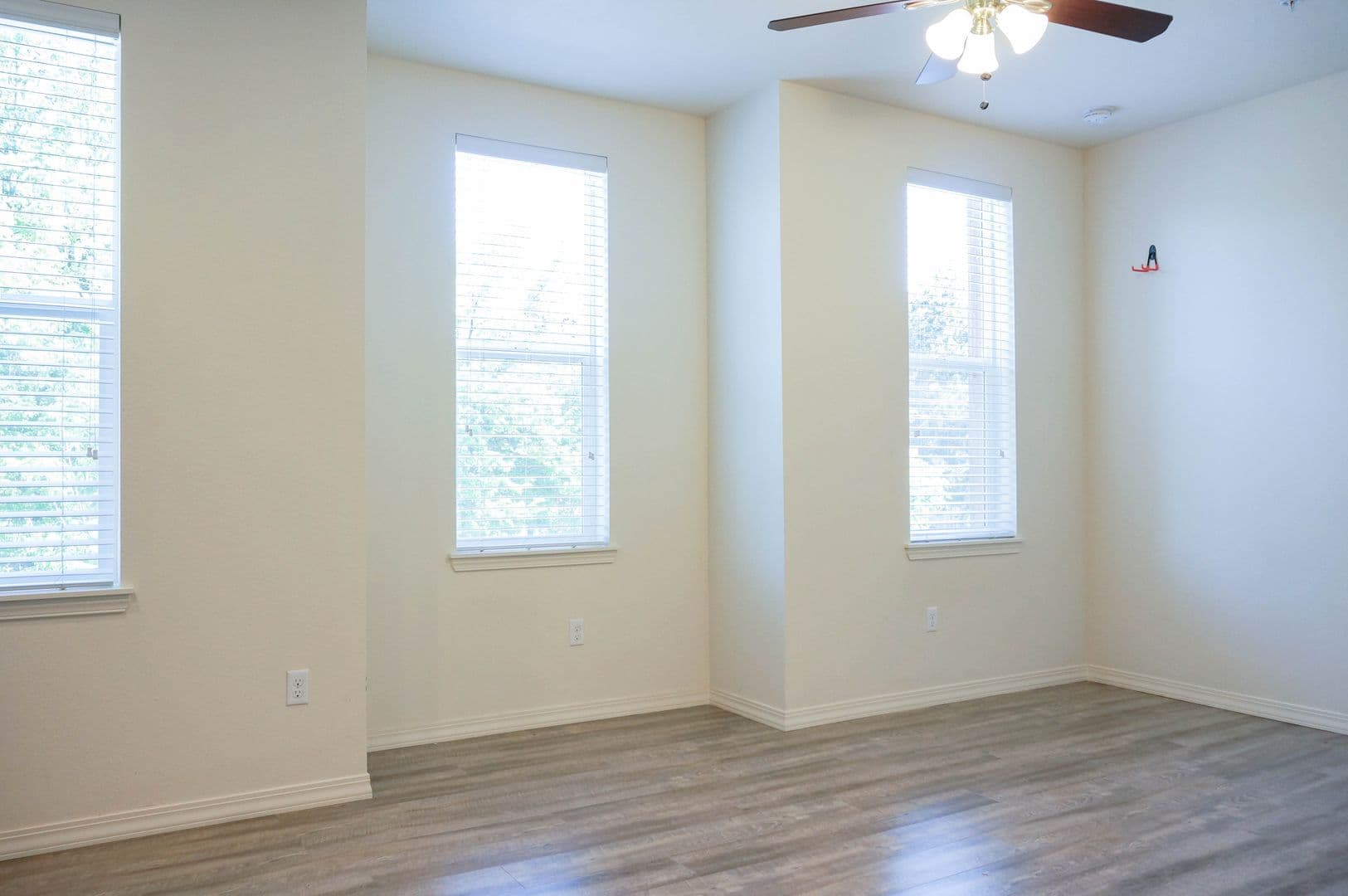 Portland Apartment: 8510 N Ivanhoe St