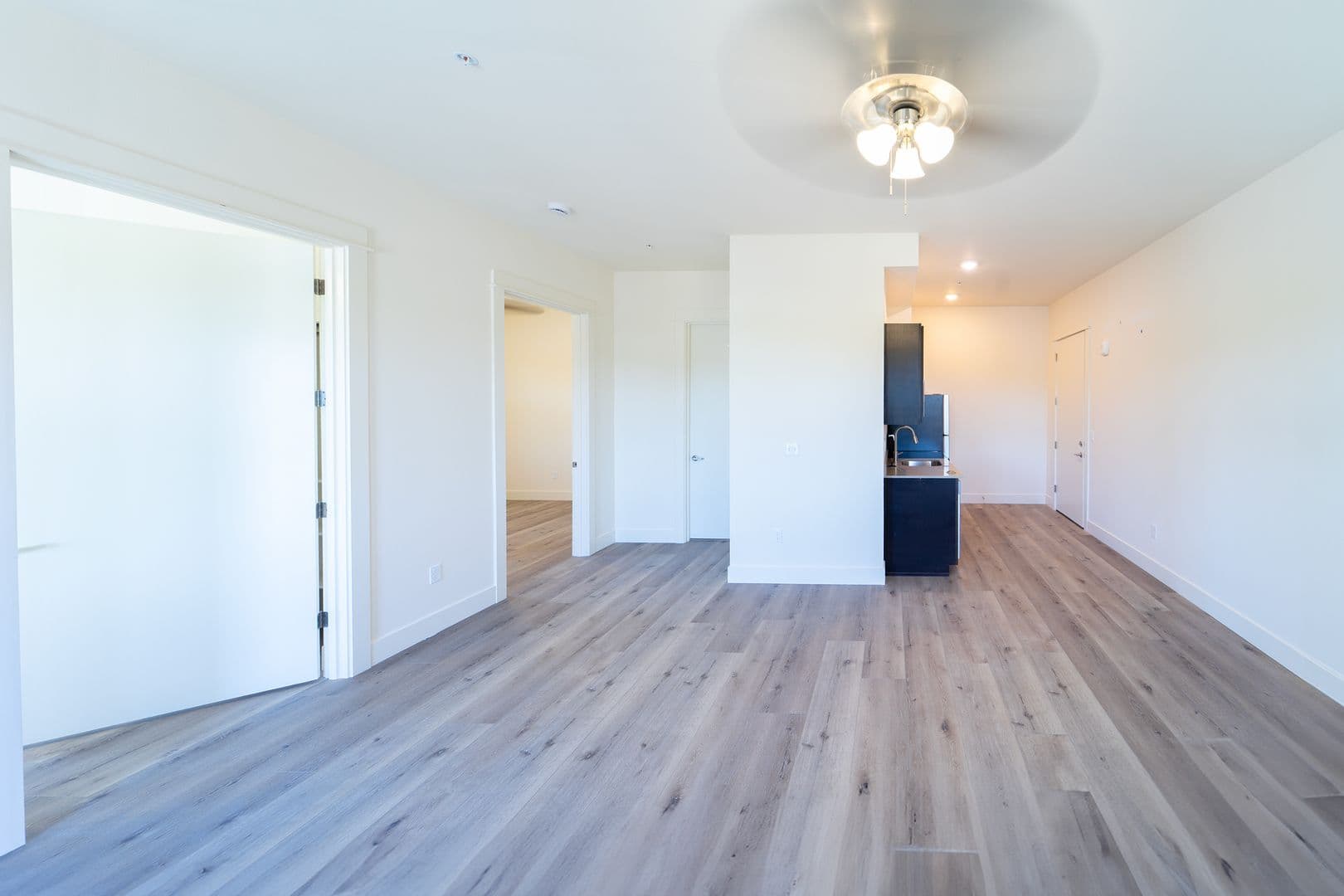 Portland Apartment: 7980-7990 SW Capitol Hill Rd