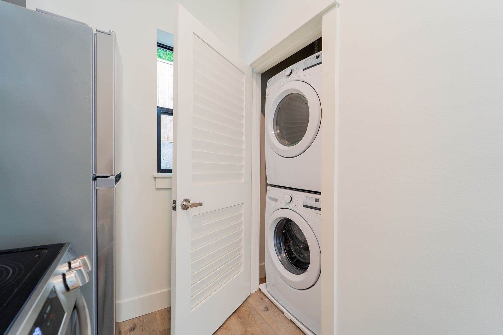 Portland Apartment: 2260 NW Pettygrove St.