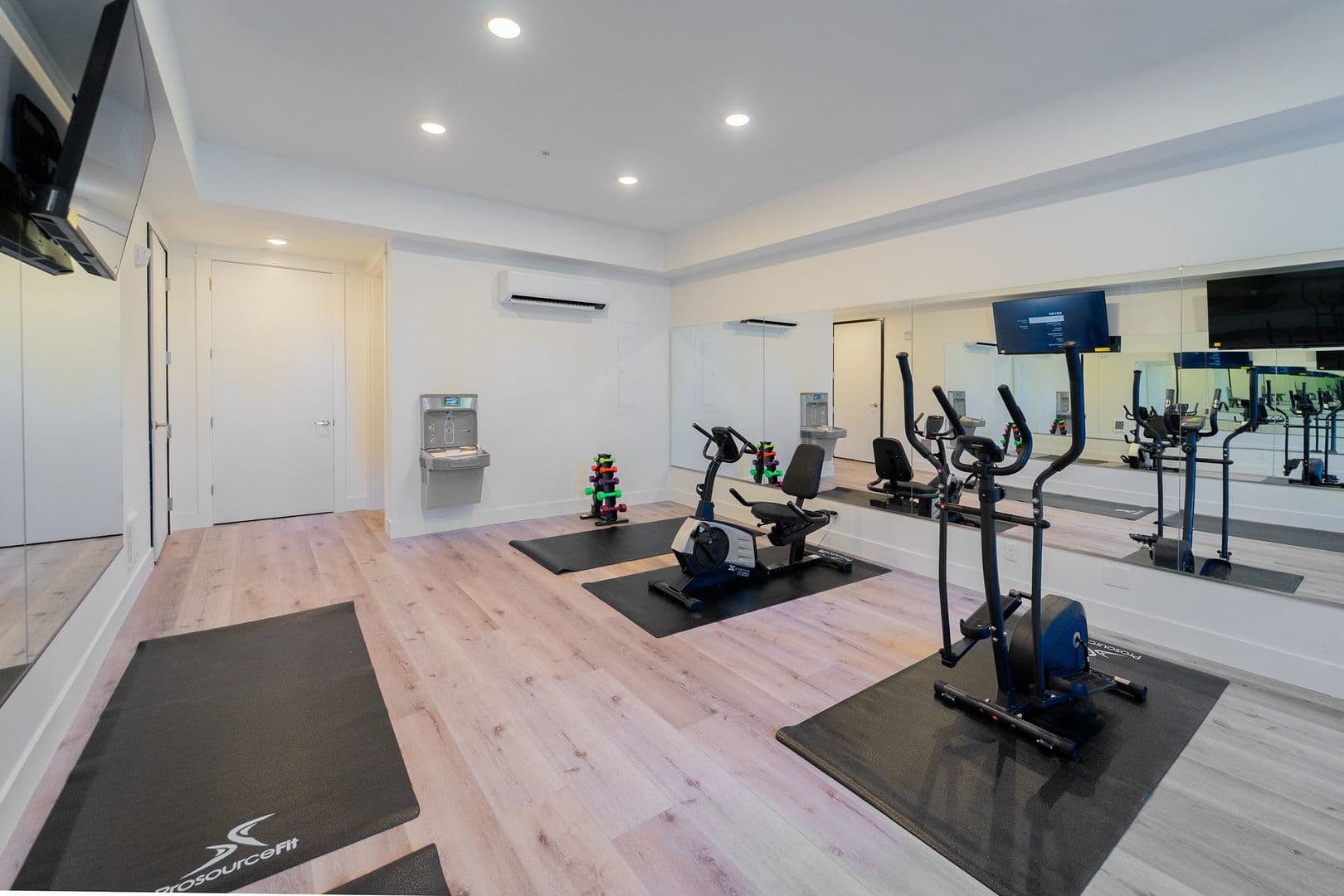 Portland Apartment: 2260 NW Pettygrove St.
