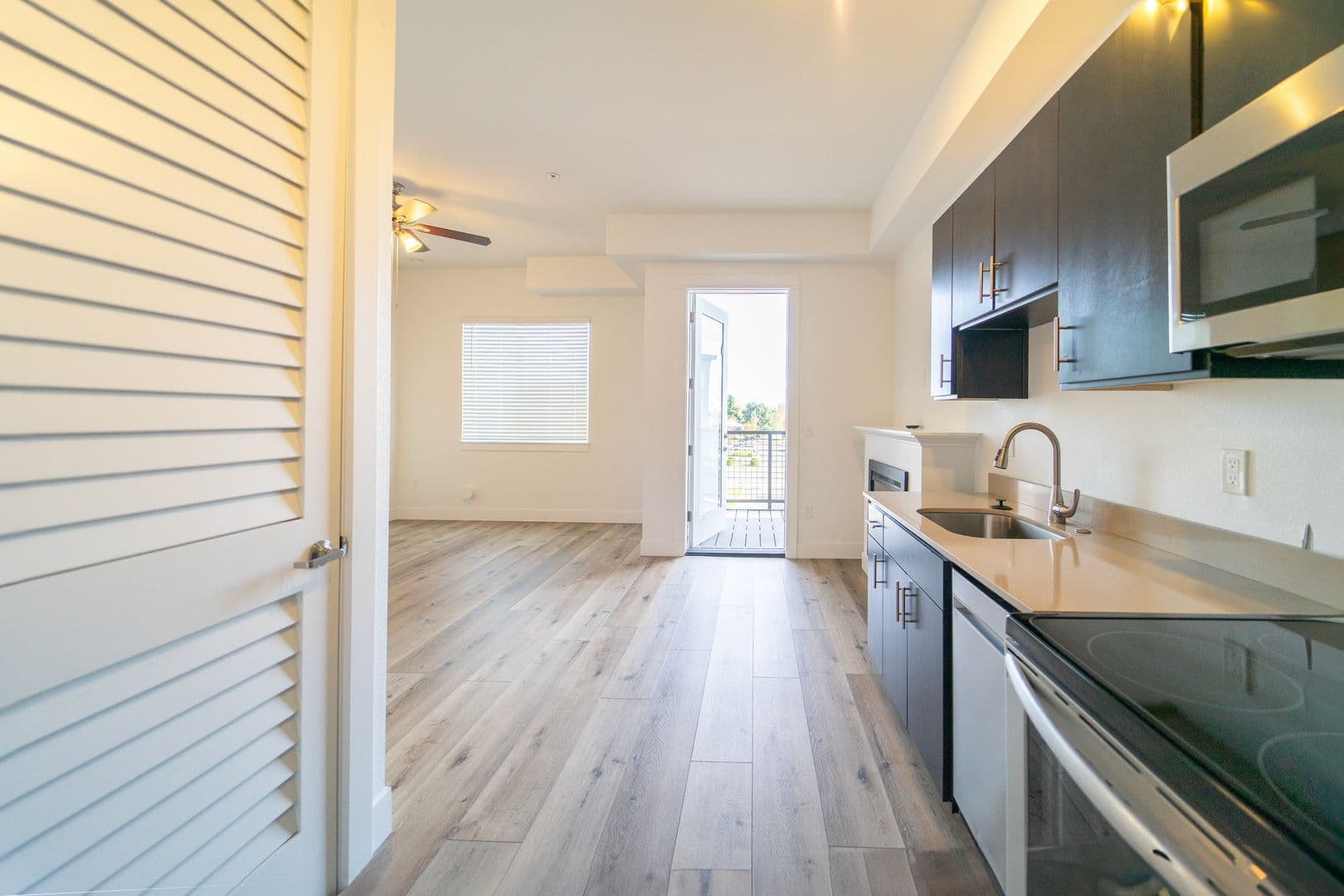 Scappoose Apartment: 51577 SE 2nd Street