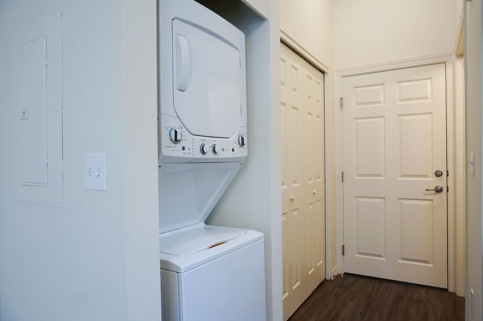 Portland Apartment: 7228 N Burlington Ave