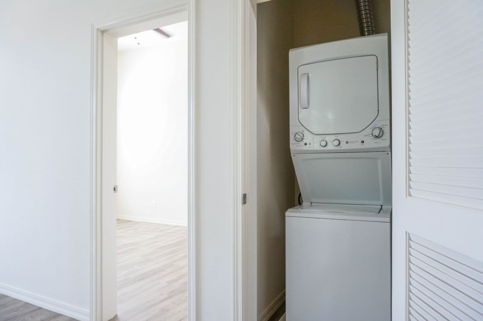 Portland Apartment: 8510 N Ivanhoe St
