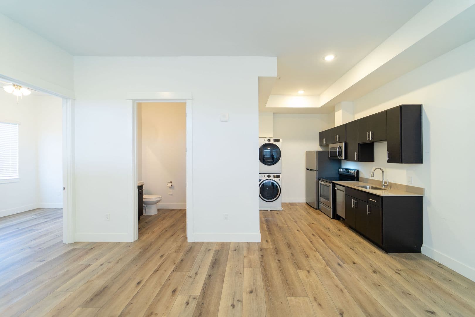 Scappoose Apartment: 51577 SE 2nd Street
