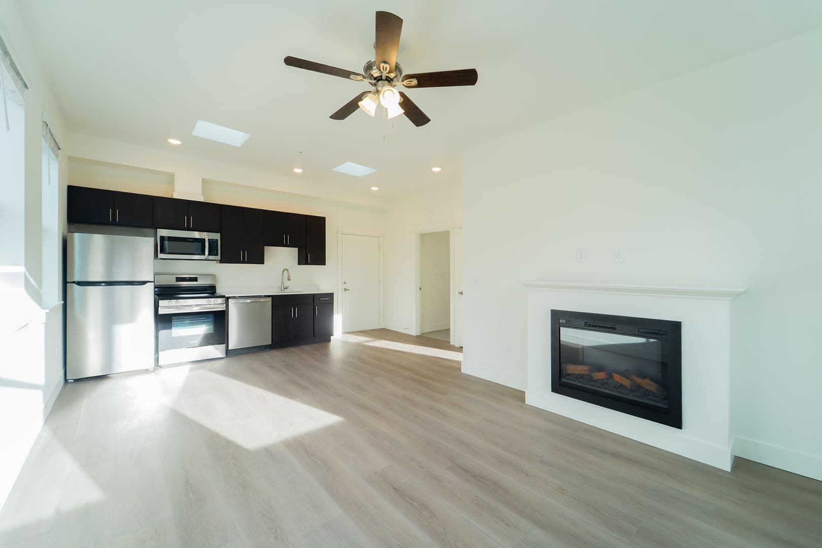 Milwaukie Apartment: 1600 SE Lava Dr.
