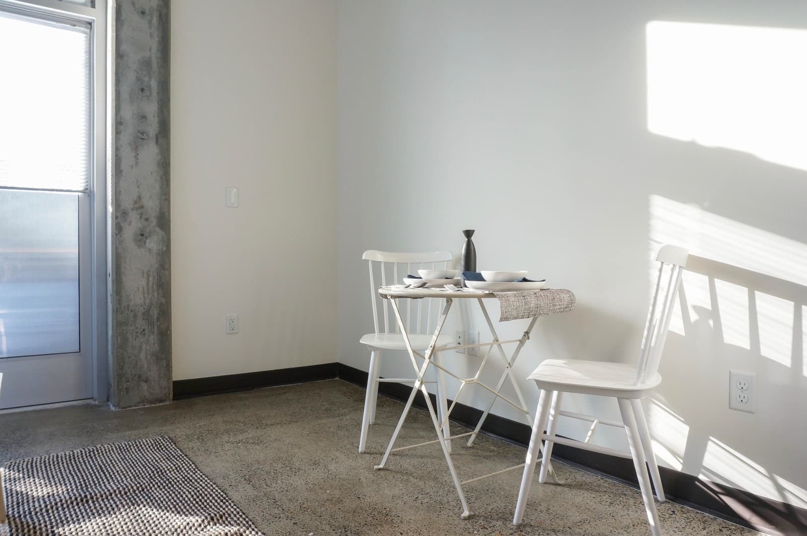 Portland Apartment: 610 NW 17th Ave