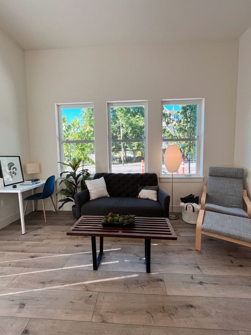 Portland Apartment: 5980-5960 E Burnside St.