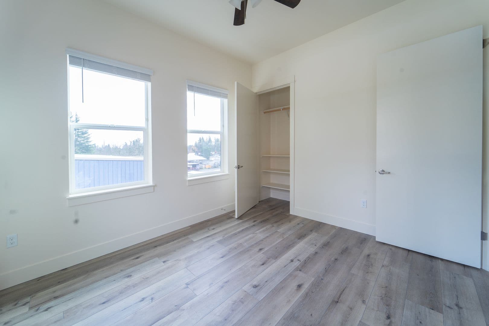Portland Apartment: 7980-7990 SW Capitol Hill Rd