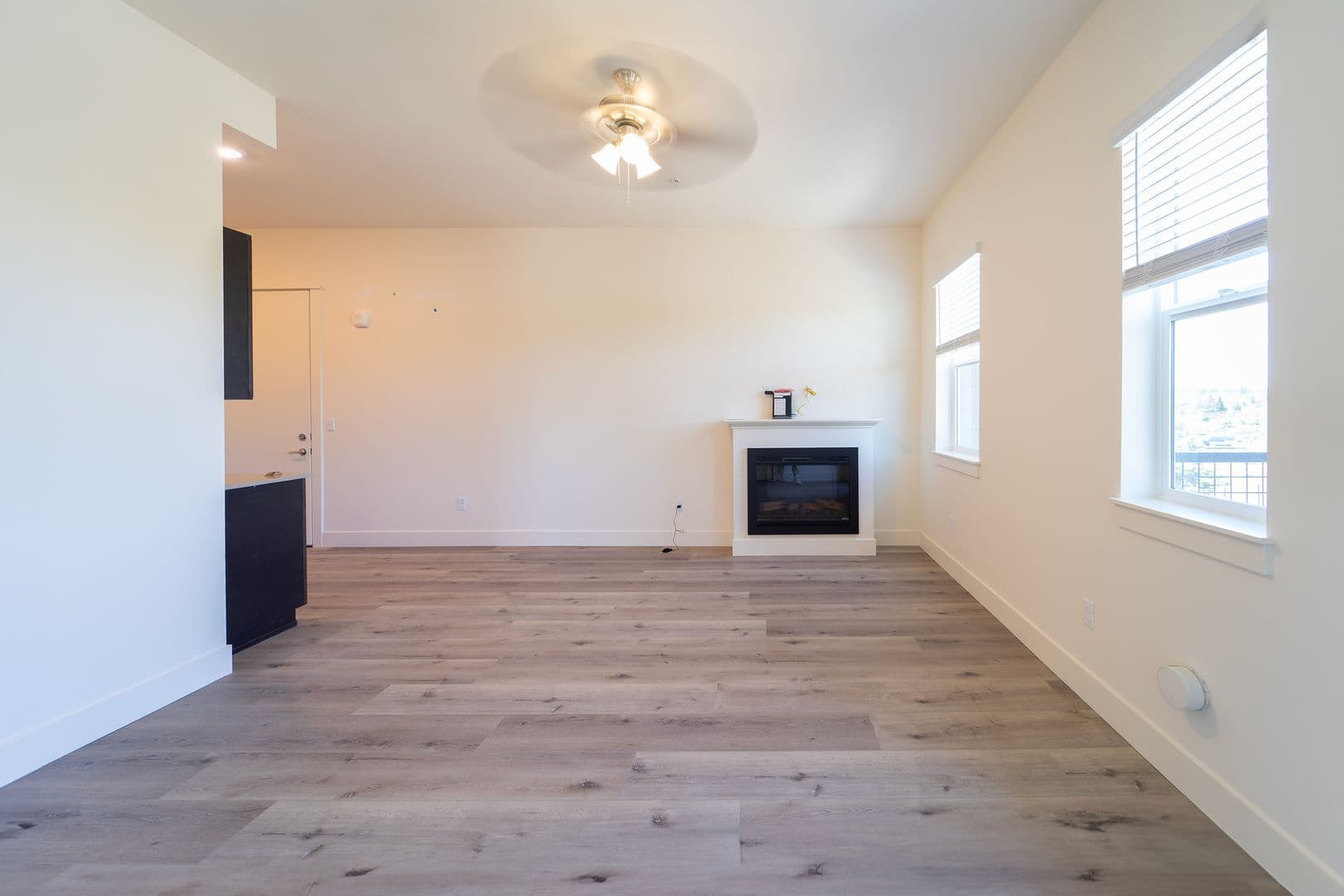 Portland Apartment: 7980-7990 SW Capitol Hill Rd
