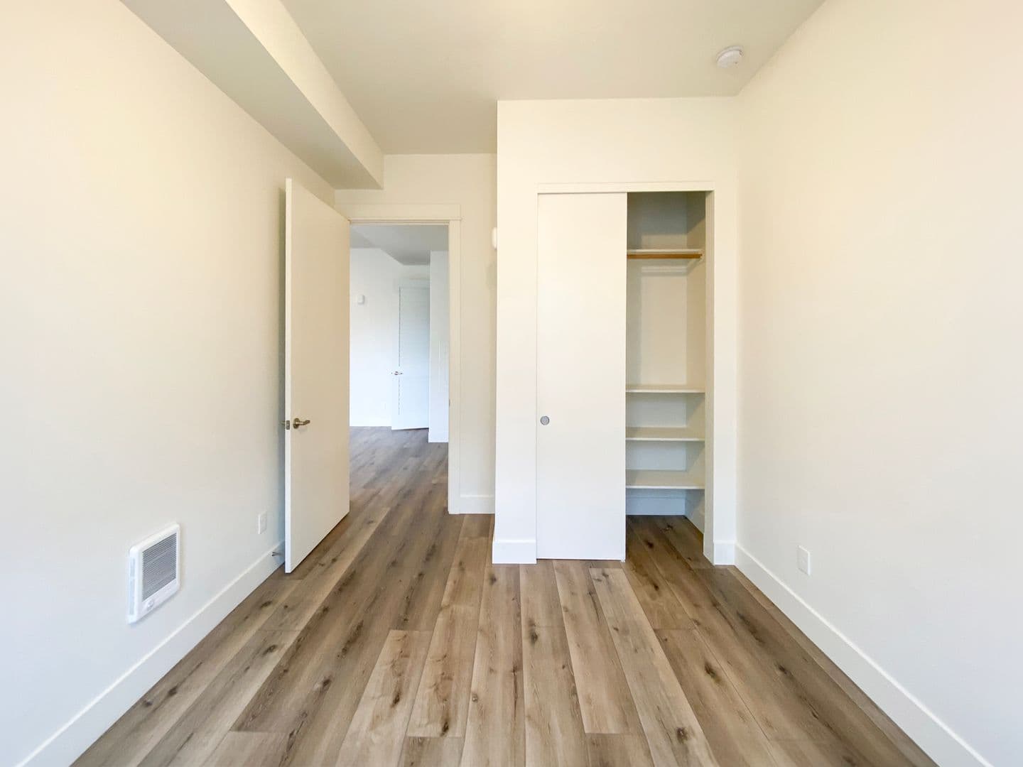 Vancouver Apartment: 1655 C St.