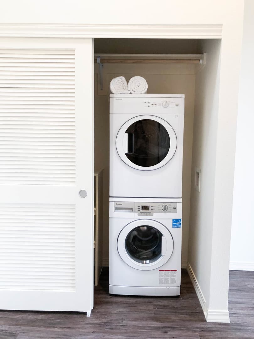 Portland Apartment: 1385 NW 22nd Ave., Portland, 97210
