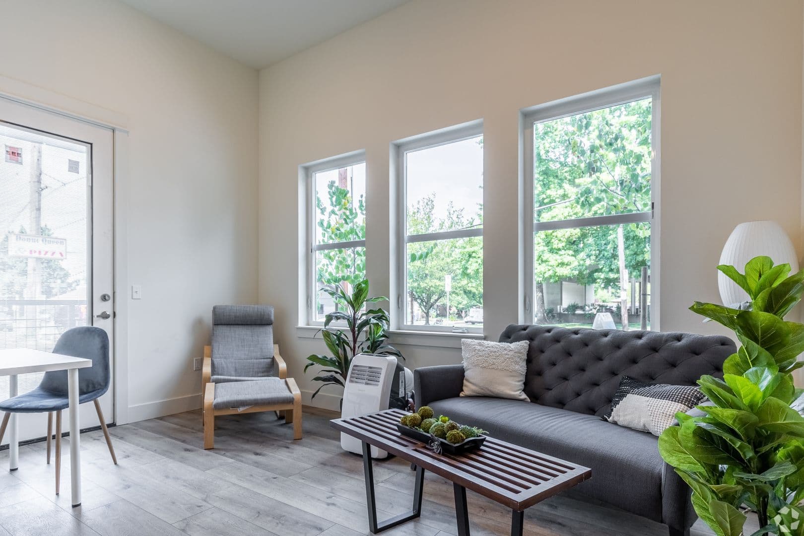 Portland Apartment: 5980-5960 E Burnside St.