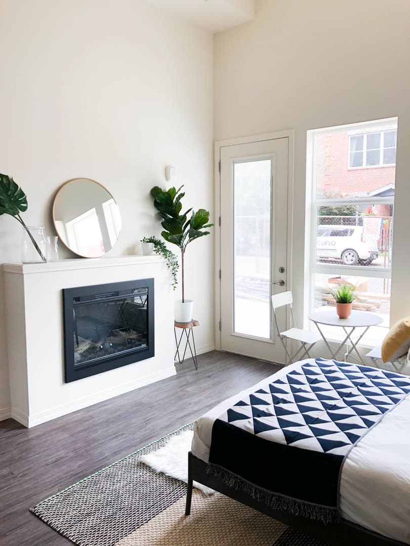 Portland Apartment: 1385 NW 22nd Ave., Portland, 97210