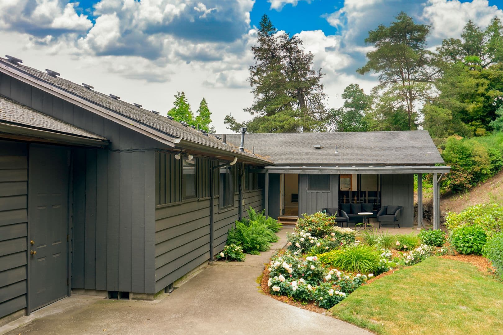 Portland House: 7725 SW Miner Way
