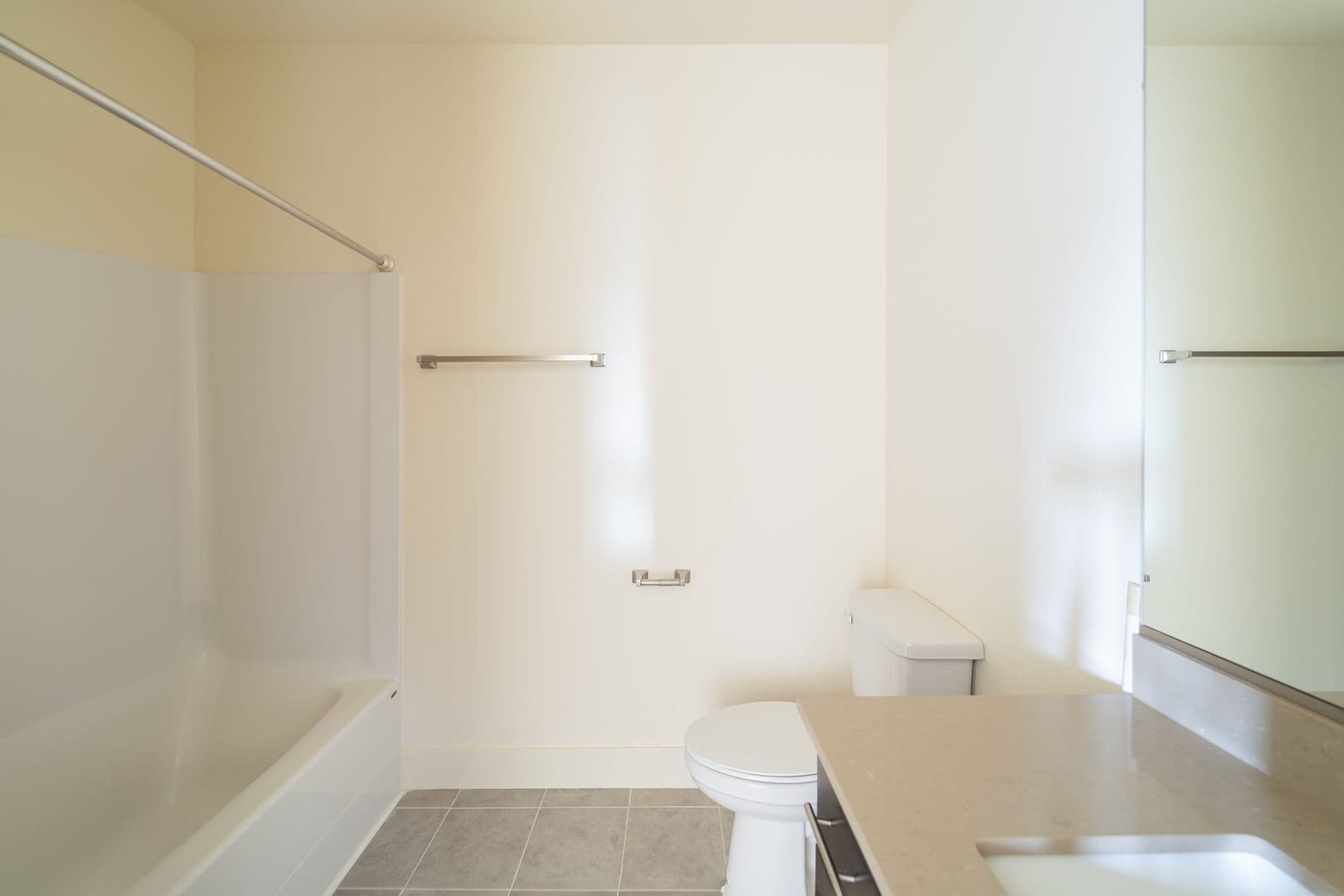 Portland Apartment: 7980-7990 SW Capitol Hill Rd