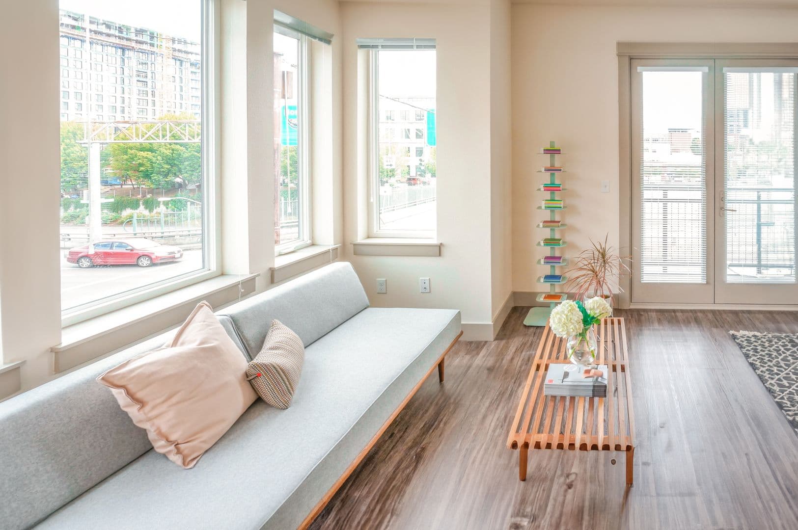 Portland Apartment: 1616 NW Everett
