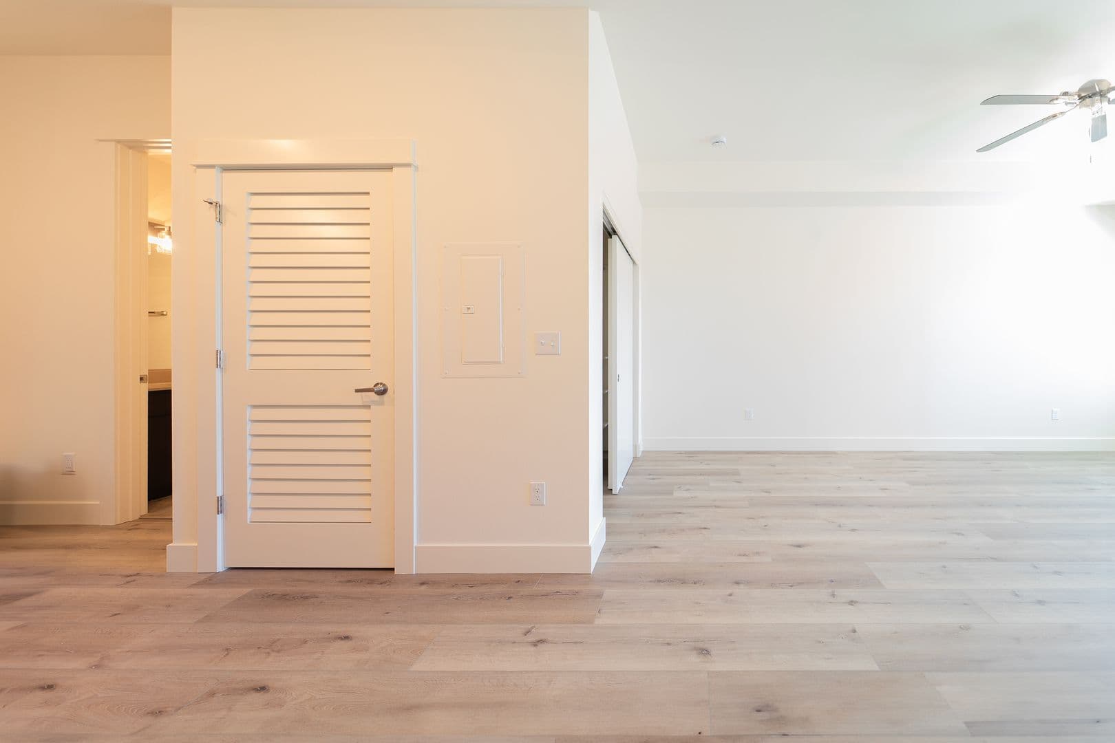 Portland Apartment: 7980-7990 SW Capitol Hill Rd