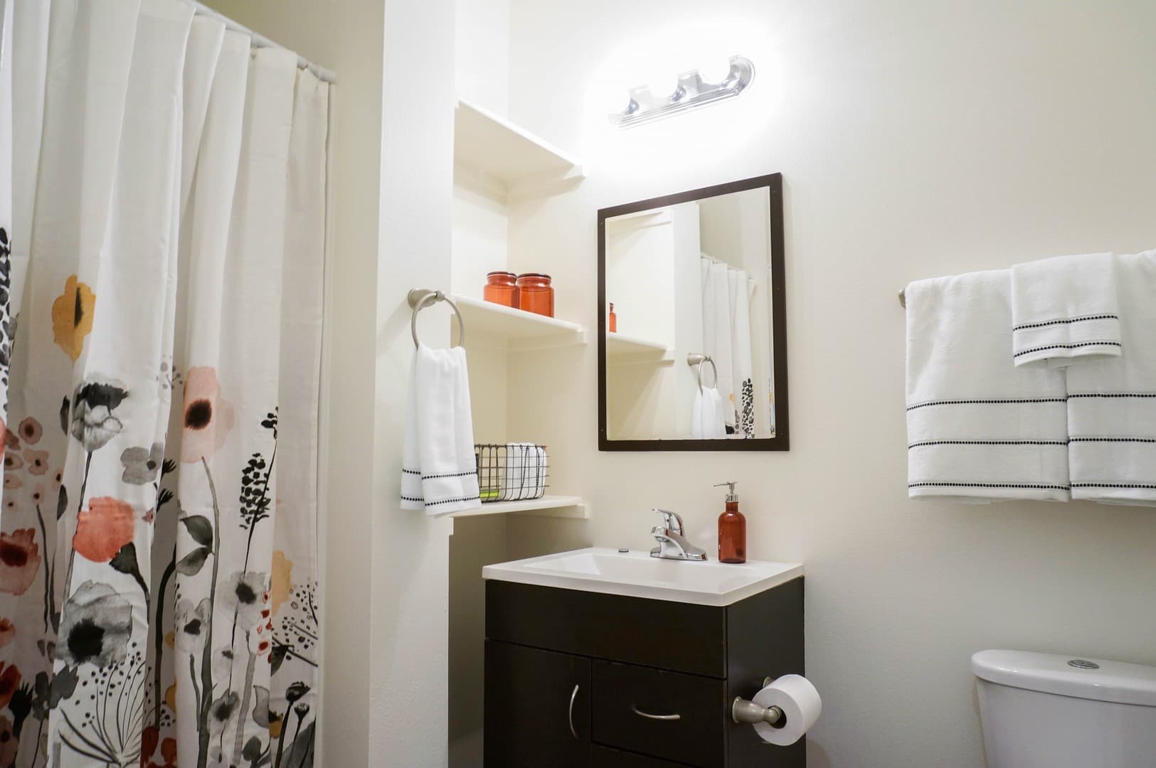 Portland Apartment: 3724 N Vancouver Ave