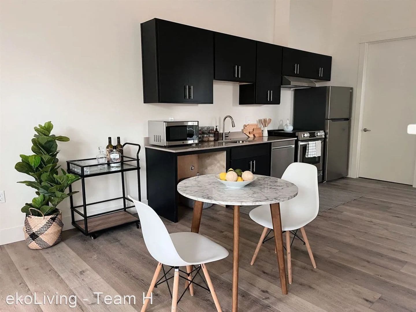 Portland Apartment: 5980-5960 E Burnside St.