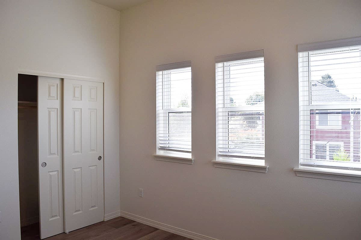 Portland Apartment: 5120 N Lombard St