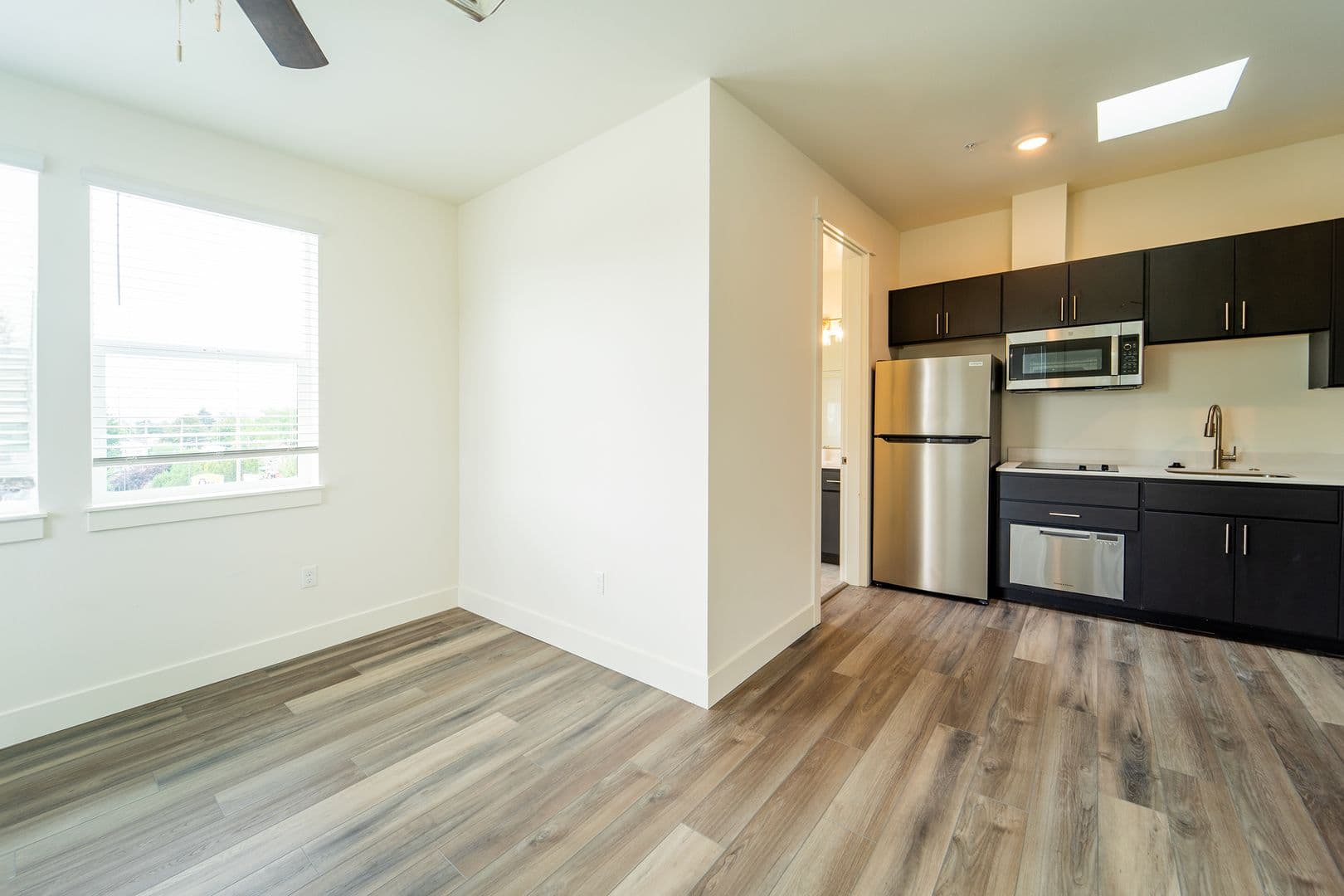Portland Apartment: 11 SE 57th Ave